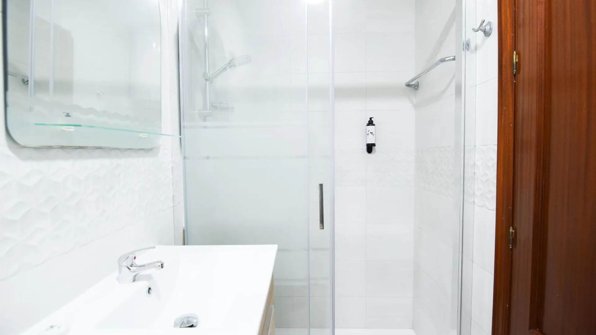 Letmalaga Cobblestone St. Apartment Spain