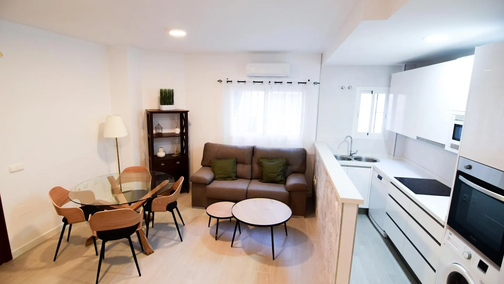 Letmalaga Cobblestone St. Apartment  Malaga