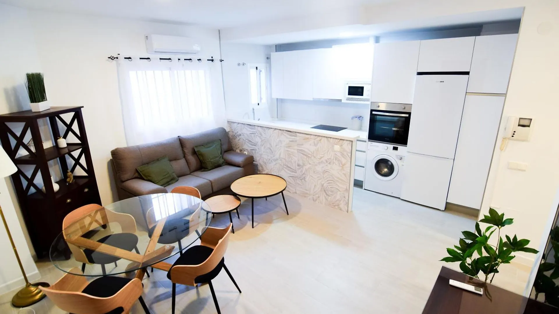 Letmalaga Cobblestone St. Apartment  Malaga