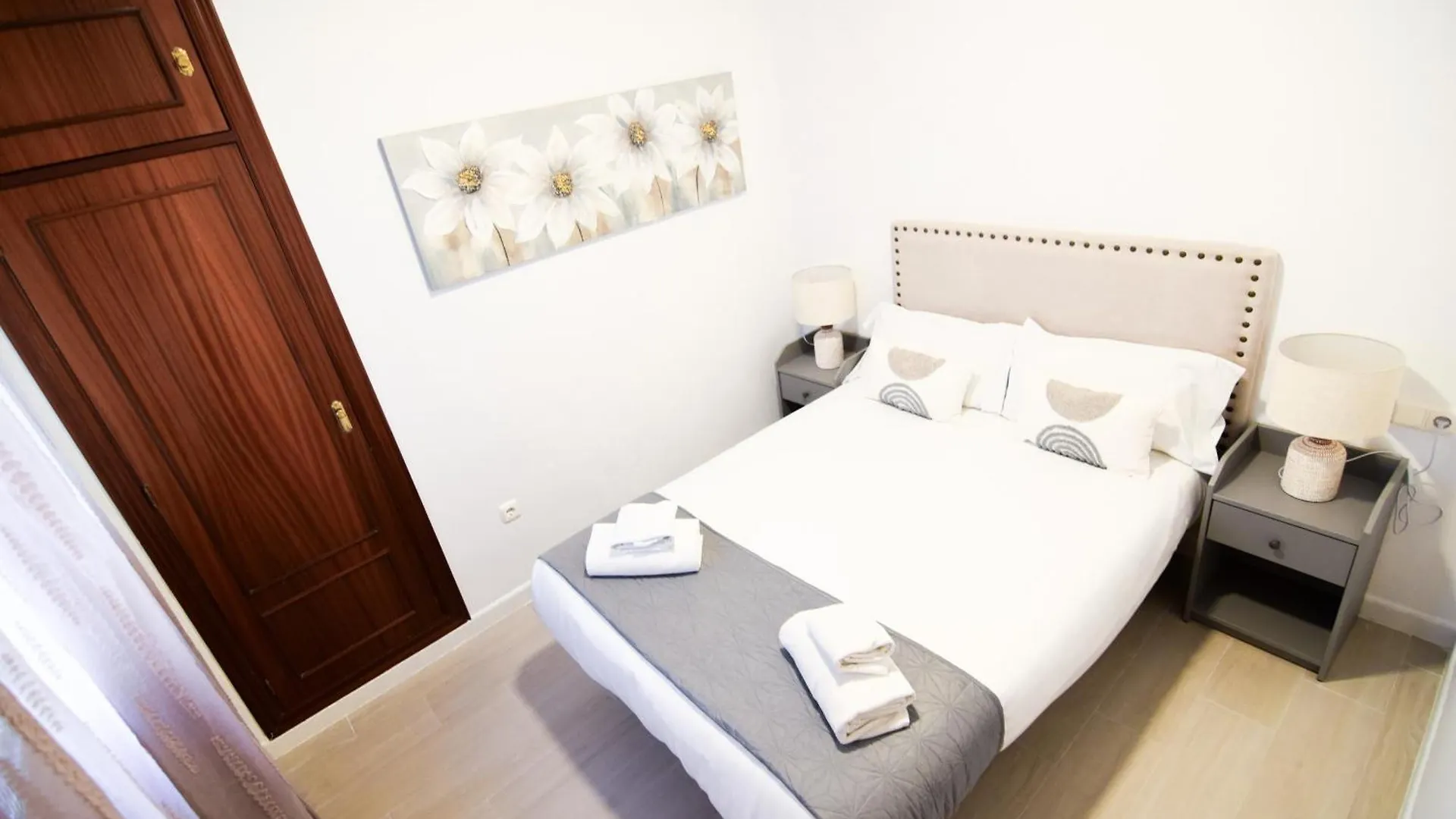 Letmalaga Cobblestone St. Apartment