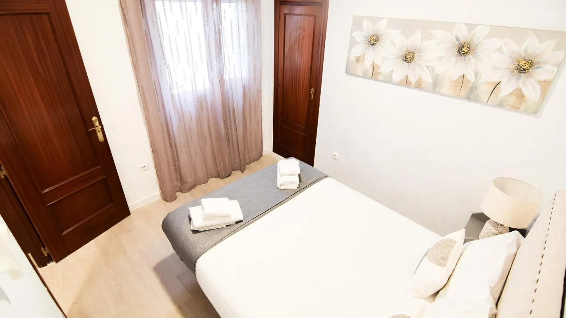Letmalaga Cobblestone St. Apartment