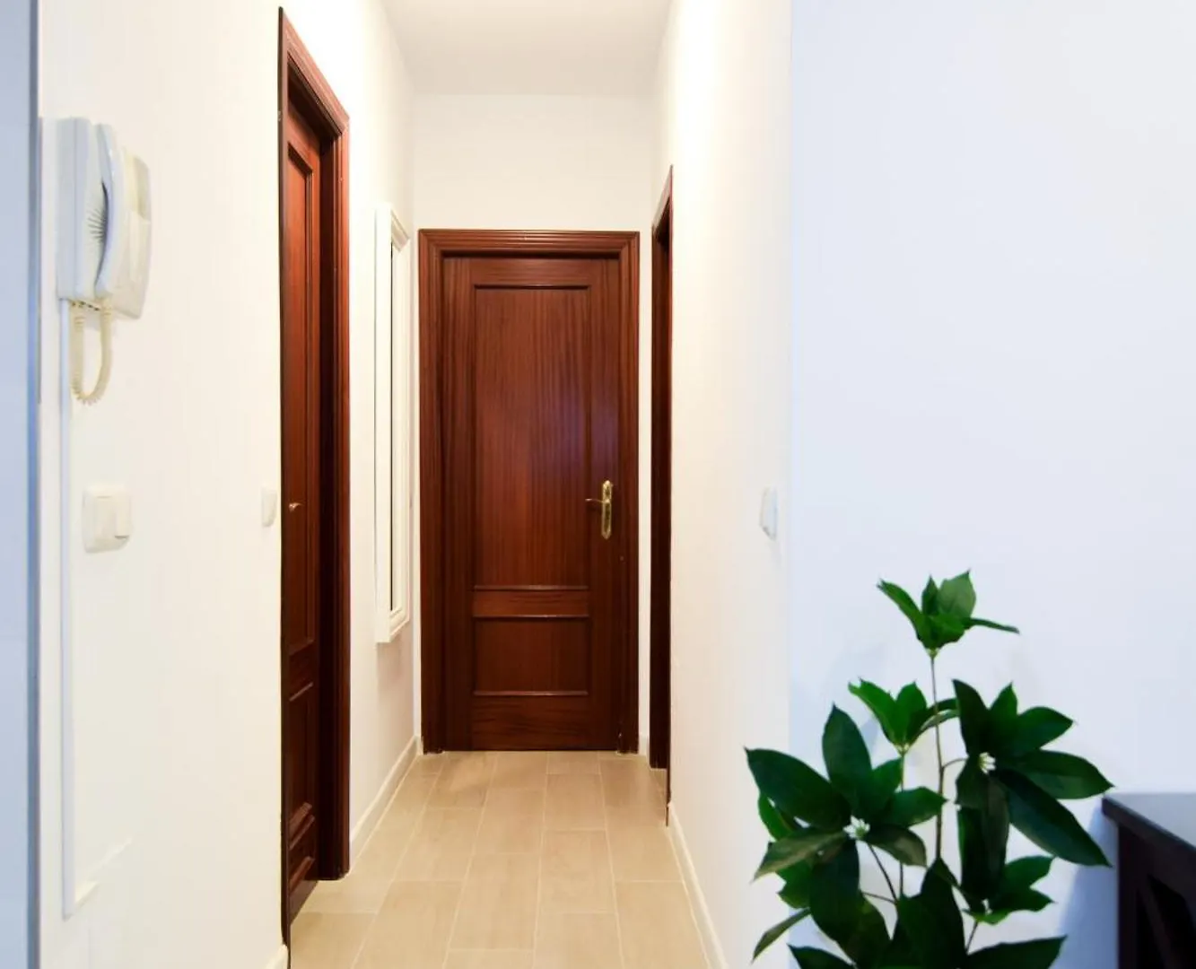 Letmalaga Cobblestone St. Apartment