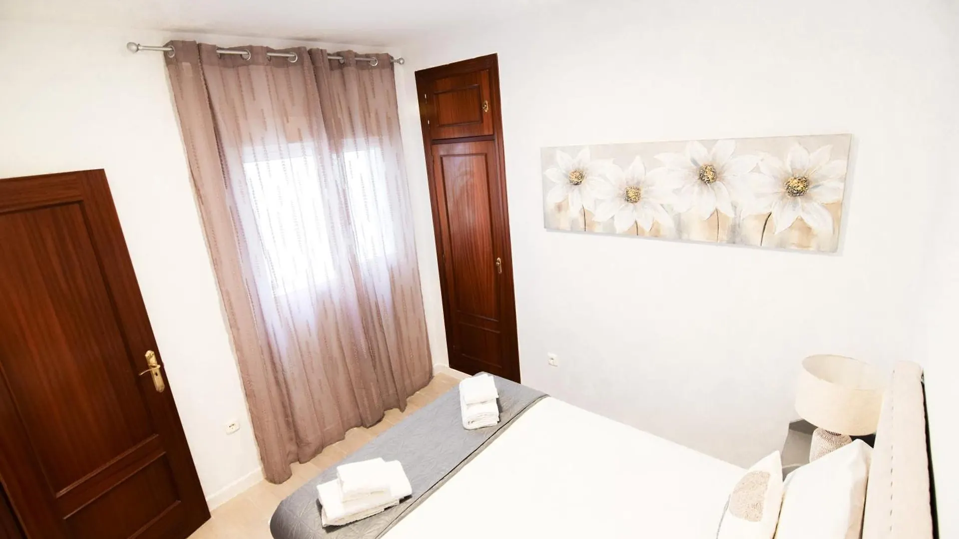Letmalaga Cobblestone St. Apartment Spain
